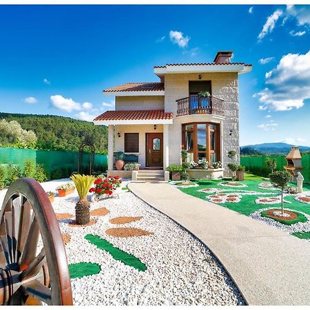 Casa Victoria Garden Con Jacuzzi Y Piscina Villa Caldas De Reis Bagian luar foto