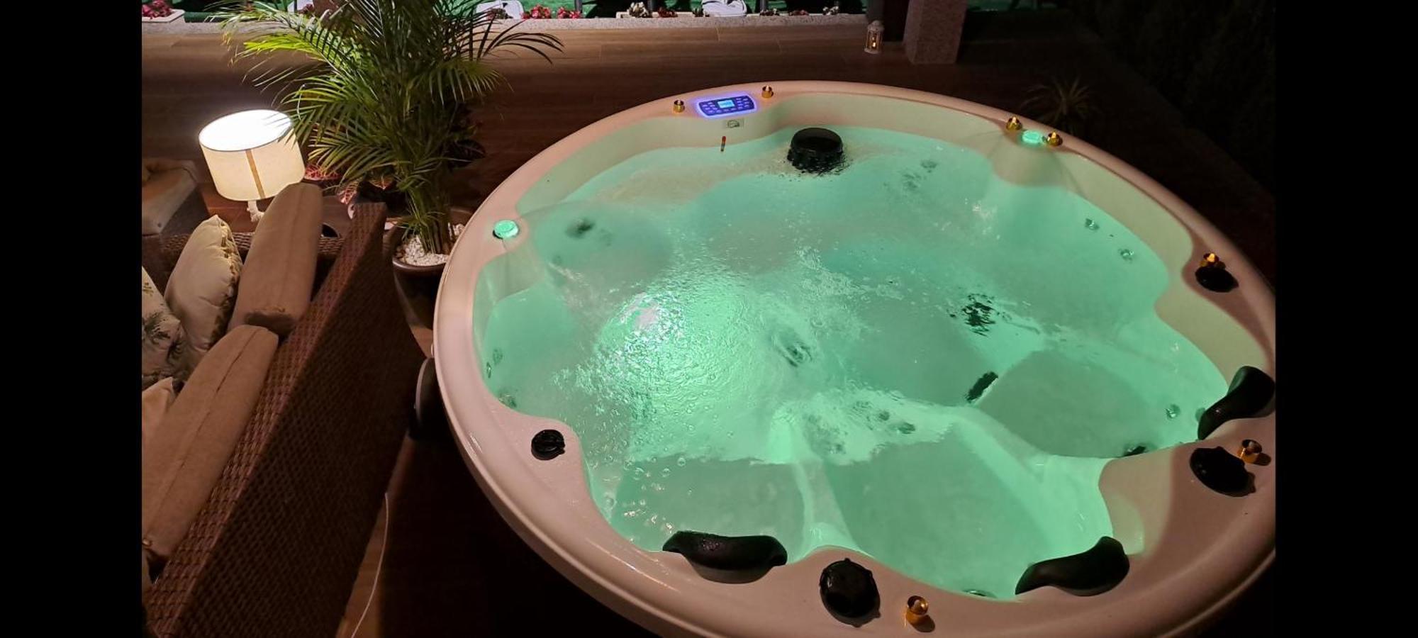 Casa Victoria Garden Con Jacuzzi Y Piscina Villa Caldas De Reis Ruang foto